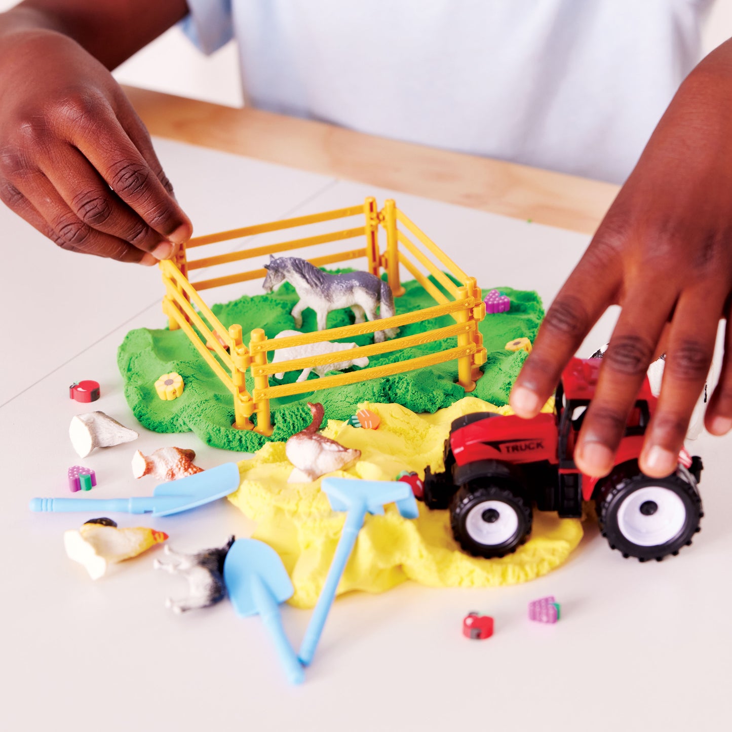Creativity For Kids - Small World Sensory Pack - Farm
